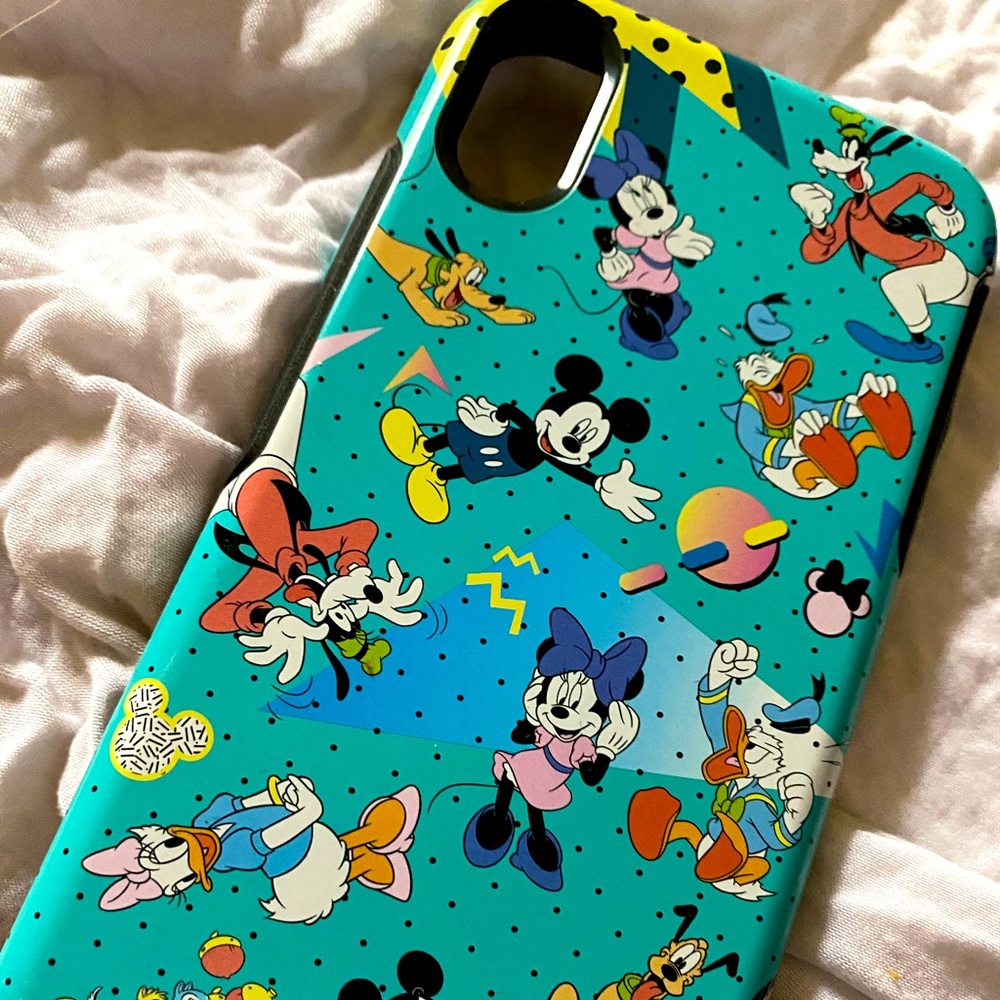 Disney otter box